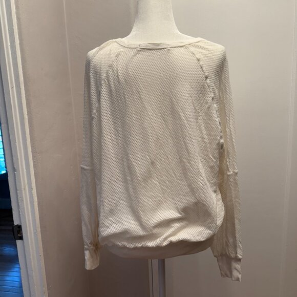 MICHAEL STARS Gigi Perforated Sweatshirt In White O/S - Picture 3 of 3